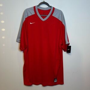Nike dry fit athletic short sleeve shirt, size XXL. BNWT